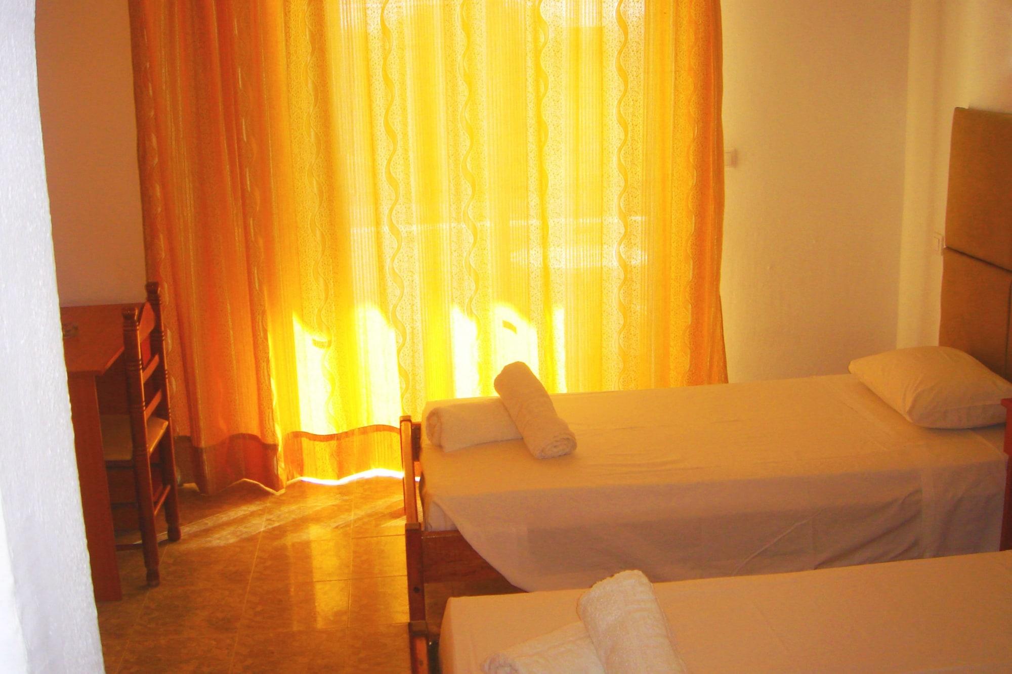 Butterfly Studios, Faliraki Luaran gambar
