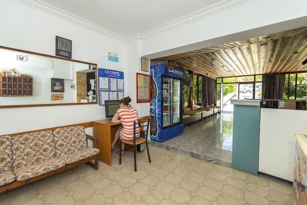 Butterfly Studios, Faliraki Luaran gambar