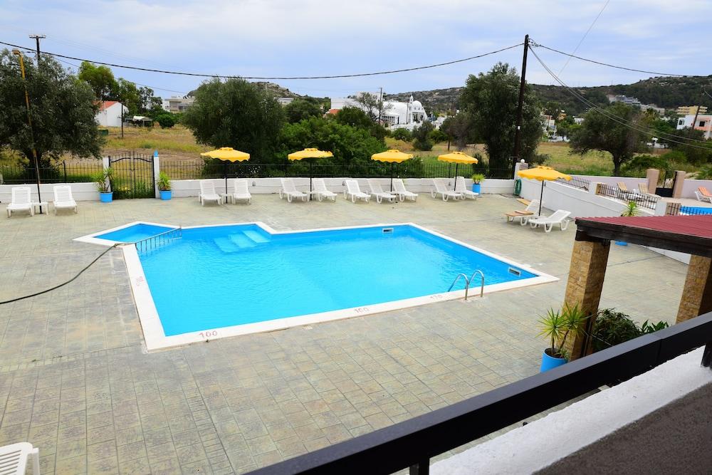 Butterfly Studios, Faliraki Luaran gambar