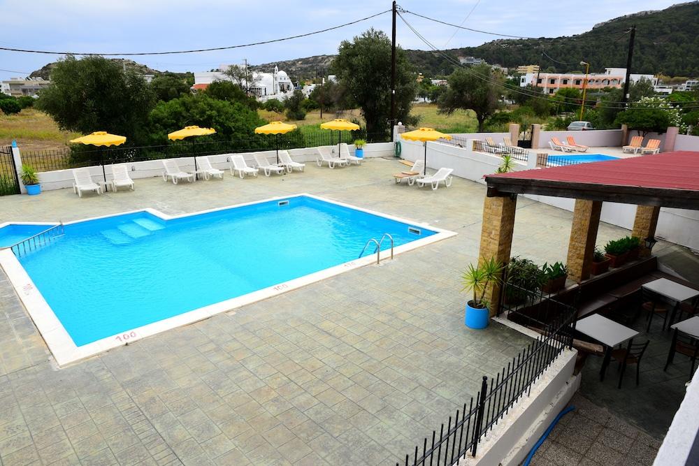 Butterfly Studios, Faliraki Luaran gambar
